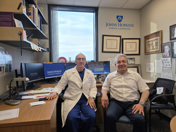İzmir'de Uluslararası İş Birliğiyle Organ Nakli Güçleniyor: DEÜ ve Johns Hopkins Ortaklık Planları