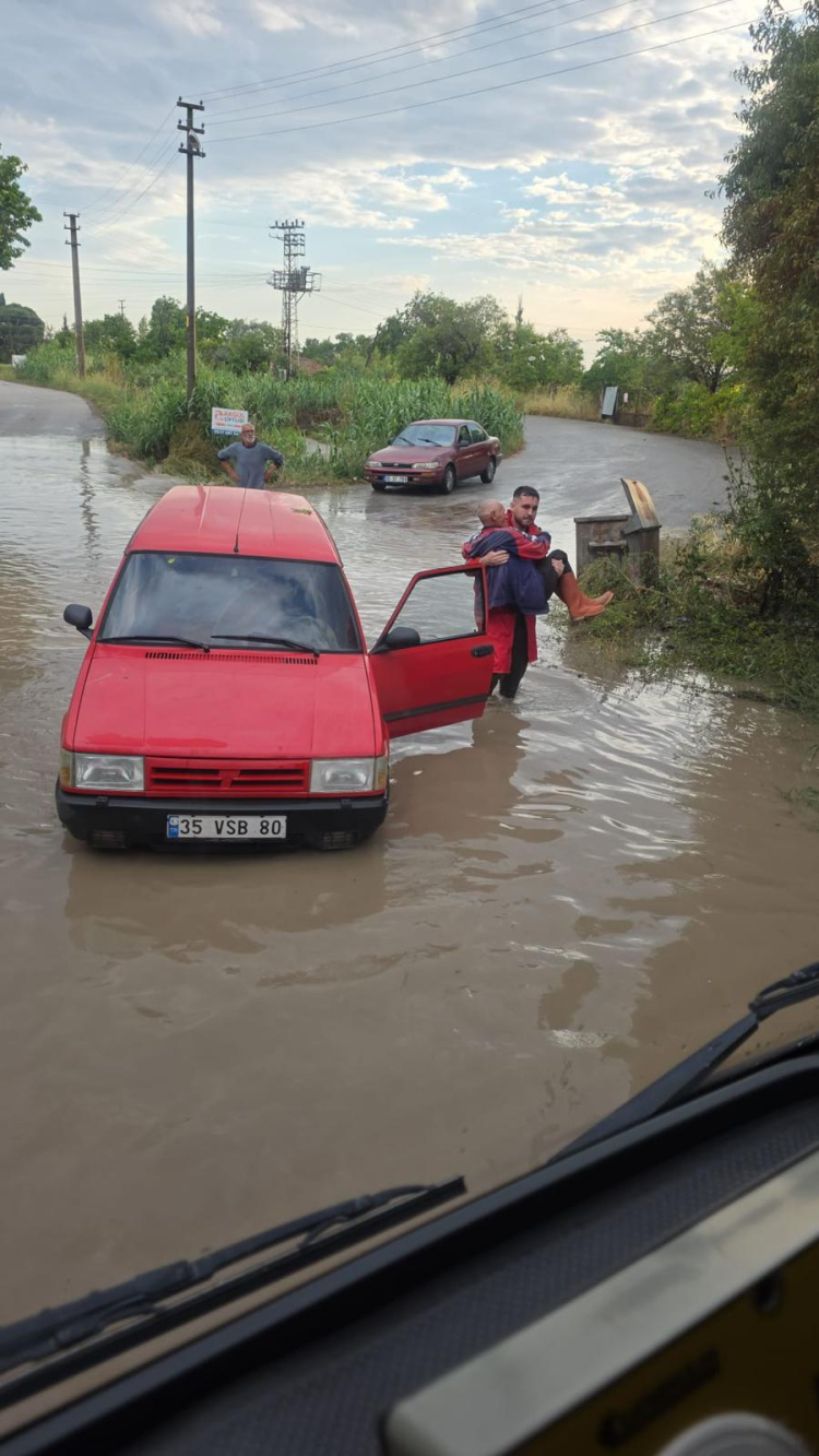 İzmir’in 9 Günlük Alarm Zamanı: Kurtarma, Yangın ve Hayvanlar İçin Büyük Operasyonlar