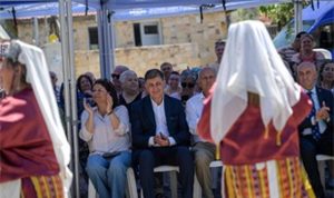 İzmir’in Atatürk Efsanesi Yeniköy’de Canlandı: Halkın Kalbinde Büyüyen Anıt Mücadelesi ve Dayanışma Ruhu