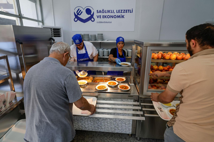 İzmir’in Kent Lokantaları Yedinci Şubeyle Kapılarını Konak’a Açtı: Ulaşılabilir Yemek ve Dayanışmanın Simgesi
