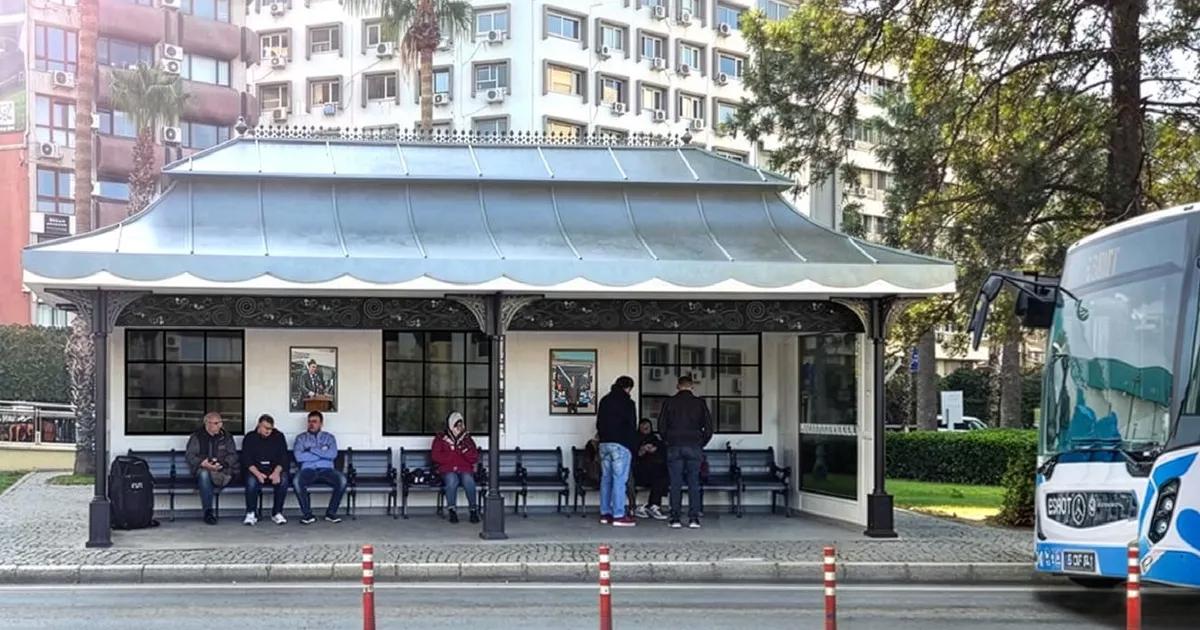 İzmir’in Simgesi Yola Çıkıyor: Konak’taki Yeni Durağın Kent Belleğini Taşıyan Tasarımı