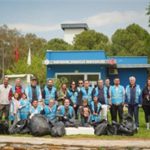 İzmir’in Temiz Park Seferi: Gönüllüler, Oyun Alanlarını Hijyen ve Umudu Buluşturuyor