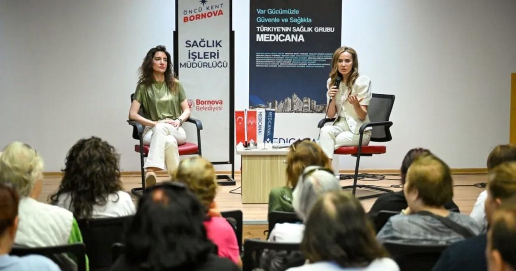 Kadınların Kusursuz Anne Baskısı: Toplumsal Yükün Psikolojik Boyutları Panelde Öne Çıktı