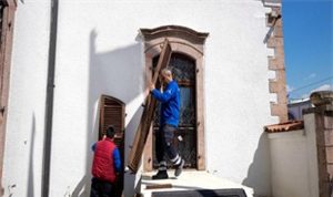 Kentin Damarında Yeniden Doğuş: Ahşap Kepenkler ve Taşın Güçlü Dokusuyla Kent Kütüphanesi’nin Yenileşimi