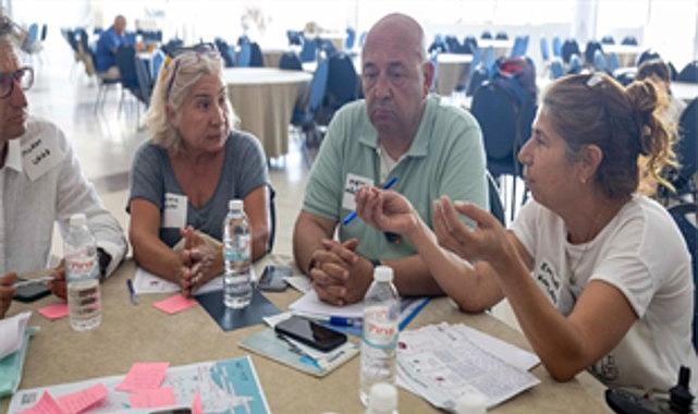 Kentin Sesi: Yurttaş Meclisleriyle İzmir’de Demokratik Dönüşüm Başladı ve Büyüyor