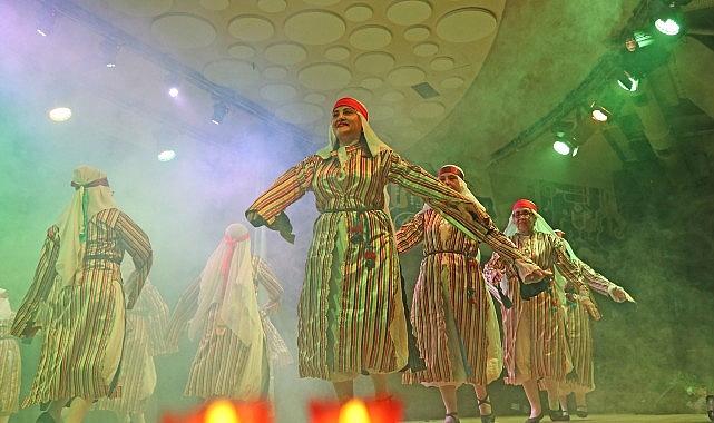 Kültürün Rüzgârında Büyüyen Halk Oyunları: Karşıyaka’nın Sahnesinde Bütünleşen Anadolu Öyküsü
