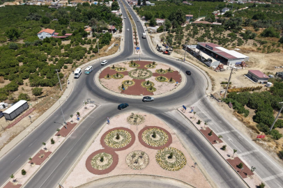 Kuşadası Caddesi ve Akarca Kavşağına Doğayla Uyumlu Yeni Tasarımın Havası