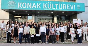 Liseler Arası Kitap Kapağı Tasarımında Ödül Heyecanı: Sennur Sezer Etkinlikleriyle Gelen Başarılar