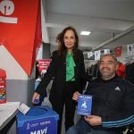Mavi Kapak Seferi: Karşıyaka’nın Umuda Dönüştürdüğü Plastik Kayıp Hikayesi ve 100 Noktadan Büyüyen Dayanışma Ağı