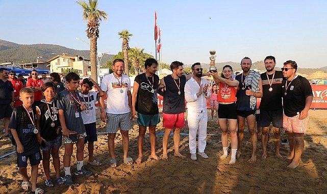 Menderes’in Plaj Voleybolu Şampiyonu Şah-Bar: Sporla Dolu Bir İlk Turnuva