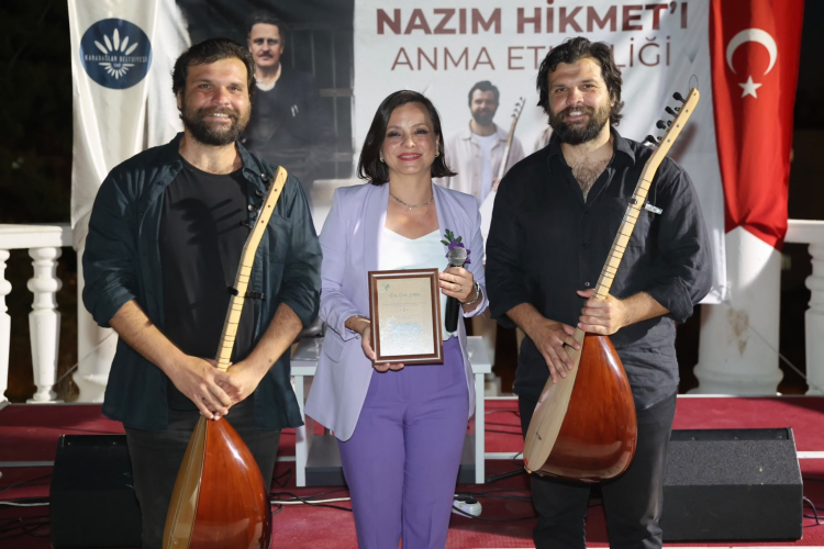 Nazım Hikmet’in İzinde Şiir ve Müzik Dolu Bir Gece: Ercan ve Gökhan Çağıran ile Karabağlar’da Umut ve Direniş Sesleri