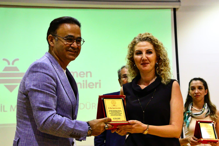 Öğretmen Akademileri: Yenilenmenin Işığında Eğitim Camiası Geleceğe Hazır