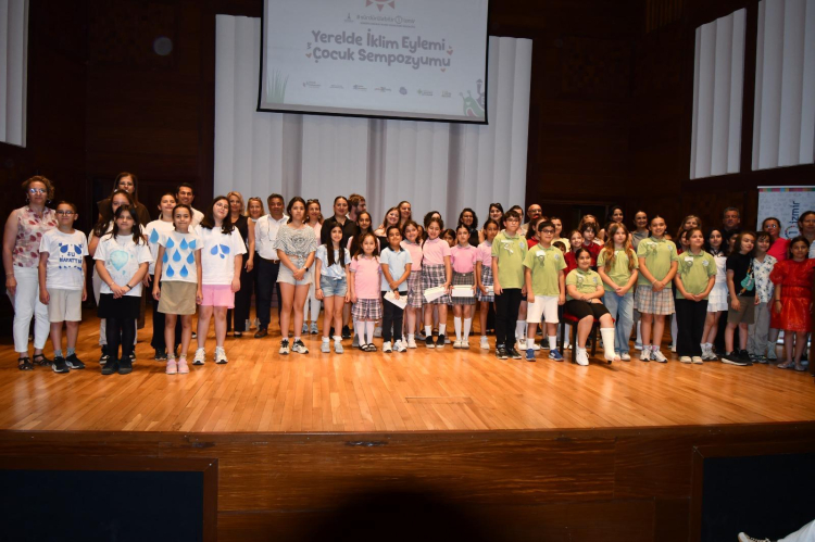 Yerelde İklim Eylemi ve Çocuk Sempozyumuyla İzmir’de Gençler İklim İçin Harekete Geçti