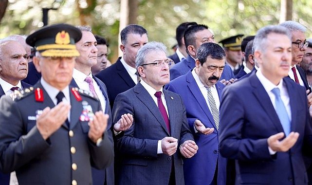 15 Temmuz Demokrasi ve Millî Birlik Günü’nde DEÜ’den Dayanışma ve Şehadet İçeren Coşkulu Anma Programı