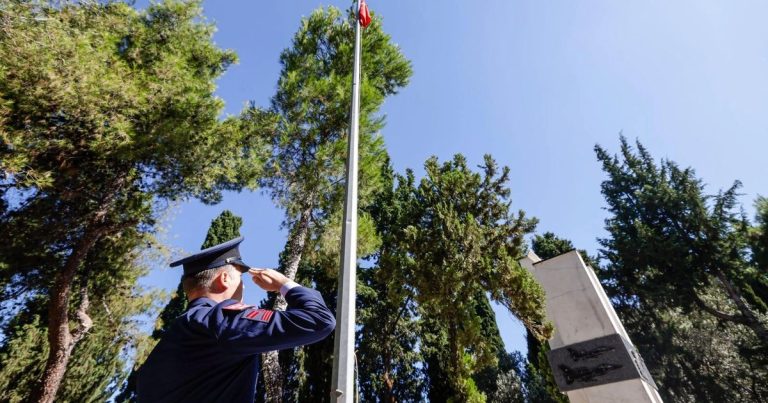15 Temmuzun Direnişi: Şehit Ailesine Dokunan Anma Töreni ve Vefanın Publica Etkisi