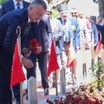 15 Temmuz’un Gölgesinde Şehitlere Saygı Duruşu: Demokrasinin Kahramanlarına Anlamlı Anma