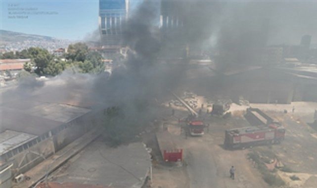 Alevlere Karşı Ekipman ve Fedakarlık: Bayraklı’da Büyük Operasyonla Yanıcı Tehlike Son Anda Engellendi