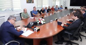 Artvin’de Köy Yollarında Yine Seferberlik: Muhtarlar Taleplerini Vali ile Masaya Yatırdı