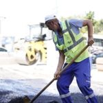 Balçova’da Ata Caddesi Yenileniyor: Konfor ve Güvenlik İçin Yola Sıcak Asfalt Sesi Verildi