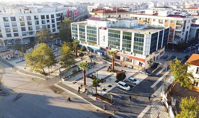 Bir Şehrin Ritmi: Özveriyle Atılan Adımların Bateri ve Darbuka Sesine Dönüştüğü Anlar
