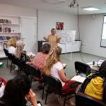Birlikte Öğreniyoruz: Bucalılar İçin Ücretsiz İngilizce Kursu Yeni Ufuklar Açıyor