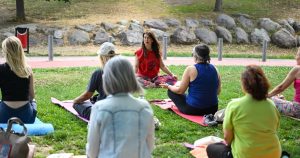 Bornova’da Doğa ve Dayanışma: Kadınlar İçin Meditasyon, Yoga ve Nefes Çalışmasıyla Enerji Dolu Sabah