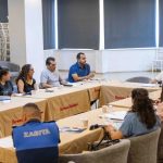 Bornova’da Mahalleler Birlikte Yönetiliyor: Muhtarlarla Çözüm Odaklı Toplantılar Ahizen Toplantı Salonu’nda Değerlendi