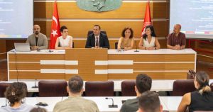 Bornova’da Sürdürülebilir Bir Gelecek İçin Yeşil Yakalı Hareketi Başladı