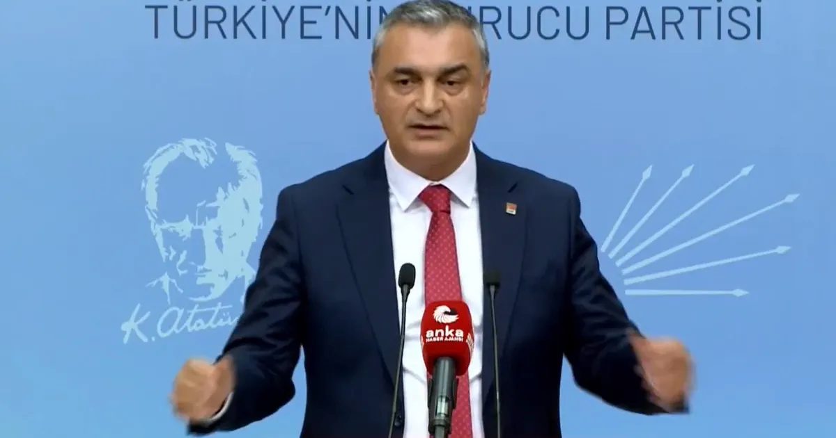 CHP İCRAATTA SIRA DIŞI KARARLARLA ETKİ SAĞLIYOR: İL BAŞKANLIKLARINDA YENİ ATAMALAR ve İL ÖRGÜTLERİNİN FESHİ