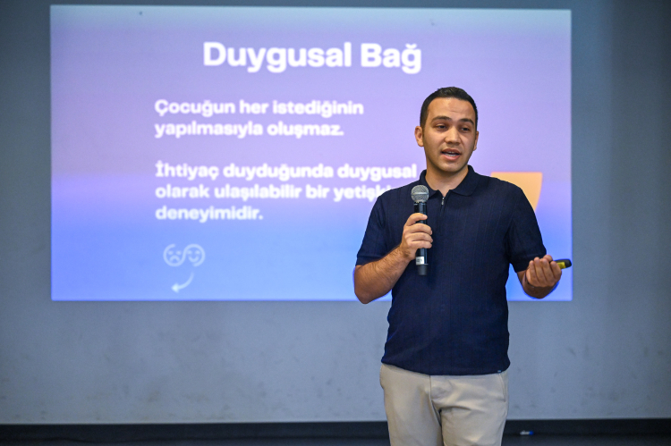 Çocuğun İhtiyacı, Yetişkinin Sorumluluğu: Ebeveynler İçin Yol Gösterici Bir Panelden Notlar