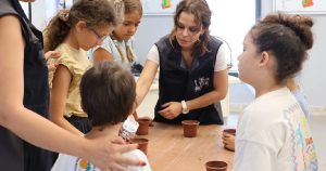 Çocuklar Toprak ve Tohumla Büyüyor: Üretim ve Gıda Bilinci Yaz Tatilinde Efes Selçuk’ta