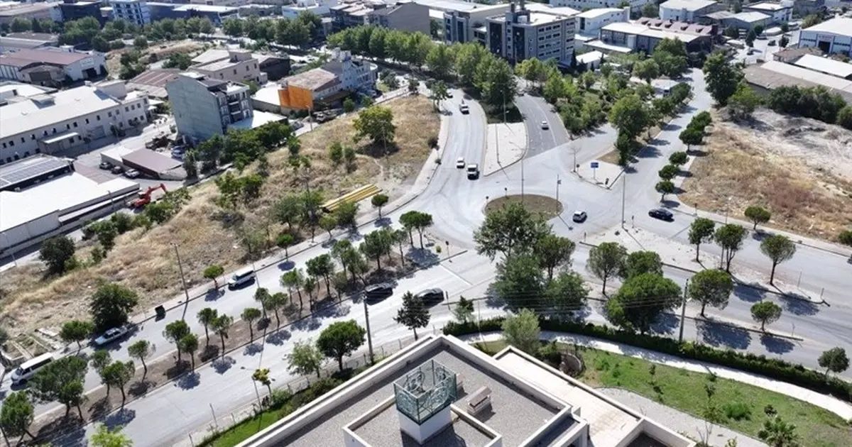 Denizli’nin Ulaşım Devrimi Başlıyor: Gümüşler Kavşağı’nda Yıldırım Hızında İnşa ve Güvenli Yollar İçin Yeni Dönem