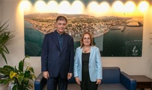 Güzelbahçe’de Belediye Buluşması: Başkan Tugay, Esnaf ve Halkla Yeniden Yakınlaşmada Anlamlı Görüşmeler Yaptı