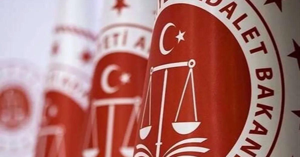 İşte Devletin Gücünü Tek Yürek Olarak Gösteren Operasyon: Sahte Kimlik ve Belge Düzenleyen Ağda Büyük Darbe