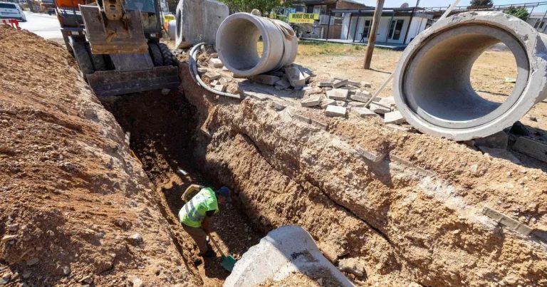İzmir’de Altyapı Mücadelesi: 50 Kilometre Yağmur ve Kanalizasyon Hattı İçin Seferberlik