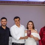 İzmir’de Mutluluğa İşaret Diliyle Şahitlik: Sağır Çiftin Unutulmaz Nikâhı ve Belediyenin Ücretsiz Tercüman Desteği
