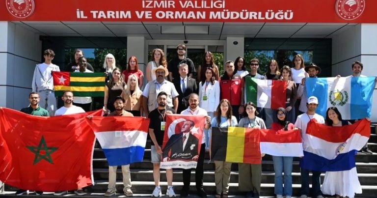 İzmir’de Tarımsal Girişim ve Uluslararası İş Birlikleri: IAAS Dünya Kongresi Özeti