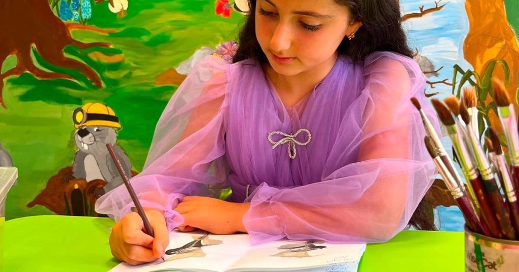 İzmirli Çocuklar Şanghay’da Ödüllerle Parladı: Renkli Dünyamız ve Saat Kulesi Altında Dostluklar