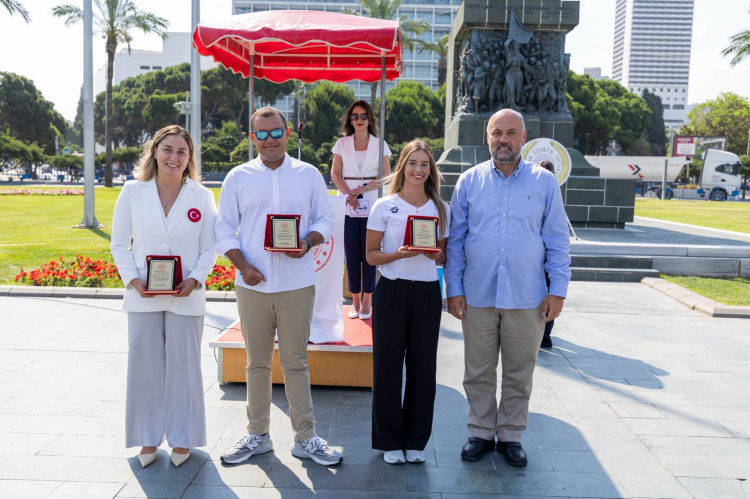 Kabotajın 100. Yılında İzmir’de Denizci Şöleni: Başarılar, Anılar ve Ödüller