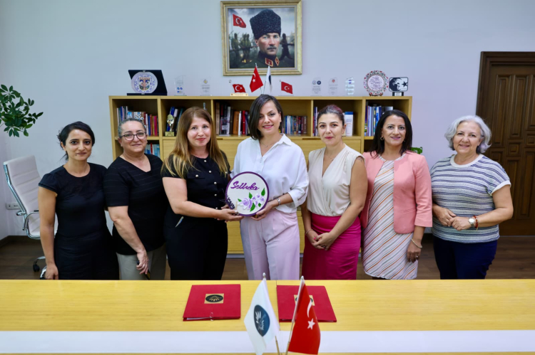 Kadın Kooperatifine Güç Veren Protokol: Karabağlar’da Üretim ve Pazar Ağını Geliştirme Adımı