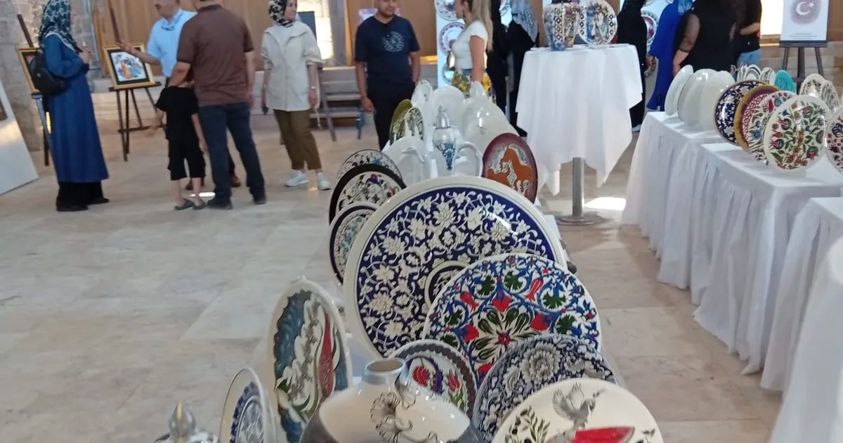 Kalp Atışıyla Sanat: Şehit Aileleri İçin Heyecan Yaratan Karma Sergi
