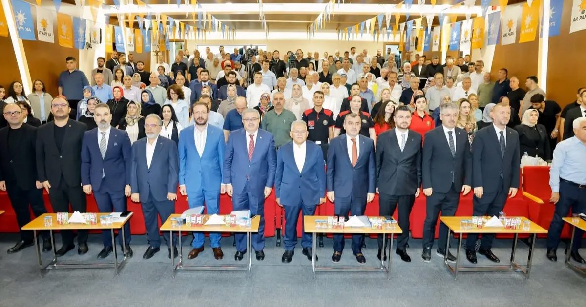 Kayseri’nin Hizmet Aşkı: Büyükkılıç’ın Danışma Meclisi Toplantılarından Taflağına Uzanan Koordinasyon ve Dayanışma Rüzgarı