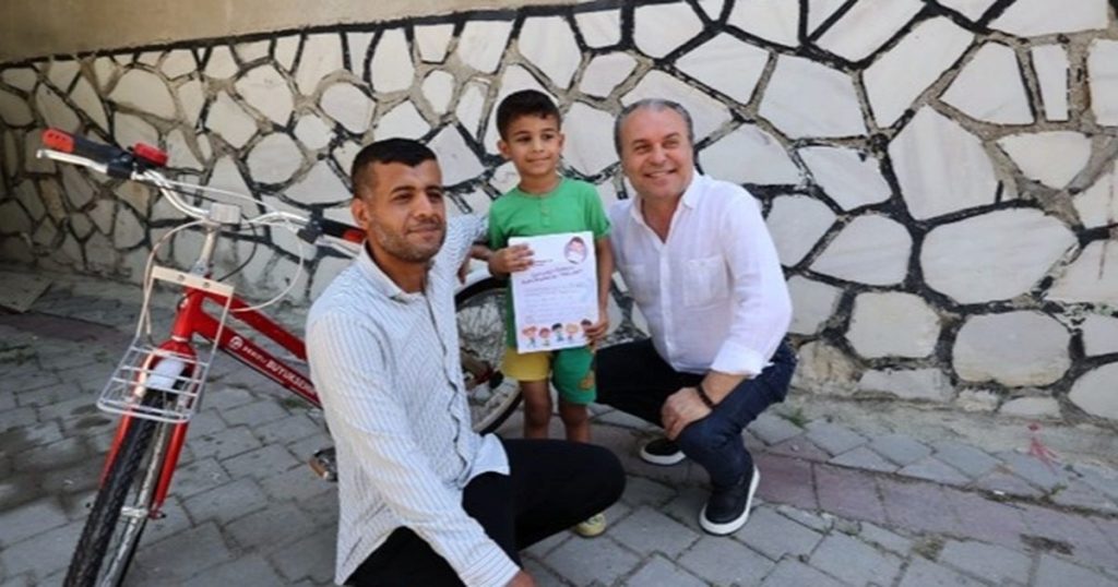 Miniklerin Dilekleri Bisiklete Dönüştü: Denizli’de Çocuklar İçin Sevgi Dolu Anlar