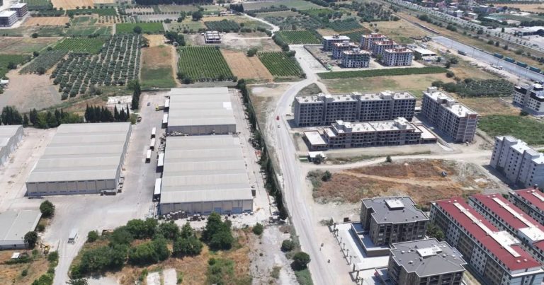 Muradiye’nin Yolu Yeniden Şehrin Nabzı: Asfalt Çalışmaları Hız Kesmiyor