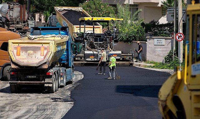 Narlıdere’de Asfalt Seferberliği: Her Mahallede Konfor ve Güvenlik İçin Yol Yenileniyor