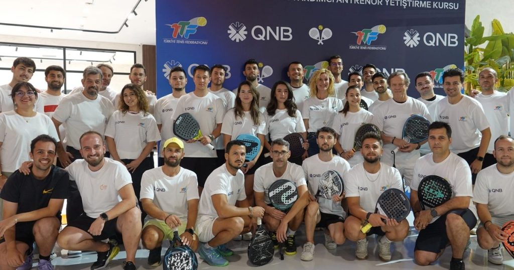 Padel Yetiştirme Kursu: Türkiye’nin Ekosistemine Güç Katan Yeni Nesil Antrenörler Yolda