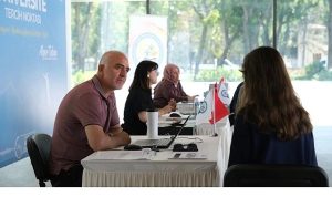 Üniversite Tercih Danışmanlığıyla Geleceğini Aydınlatan İnegöl Belediyesi: Ücretsiz Hizmet 6 Günde 10 Ağustos’a Kadar Devam Ediyor