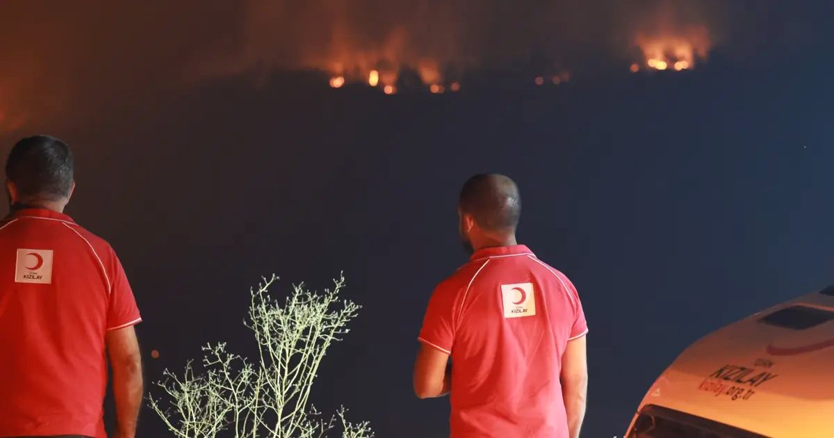Yangın Bölgesinde Beslenme Desteğiyle Dayanışmanın Sarsılmaz Yüzü: Kızılay’ın Sahadaki Hız Kesmeden Çalışması