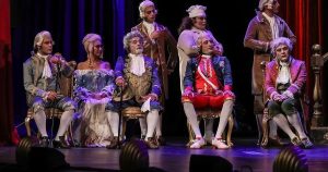 Amadeus Veda Turnesiyle Türkiye Sahnesine Son Veda: Mozart ve Salieri’nin Efsanesi Yeniden Başlıyor