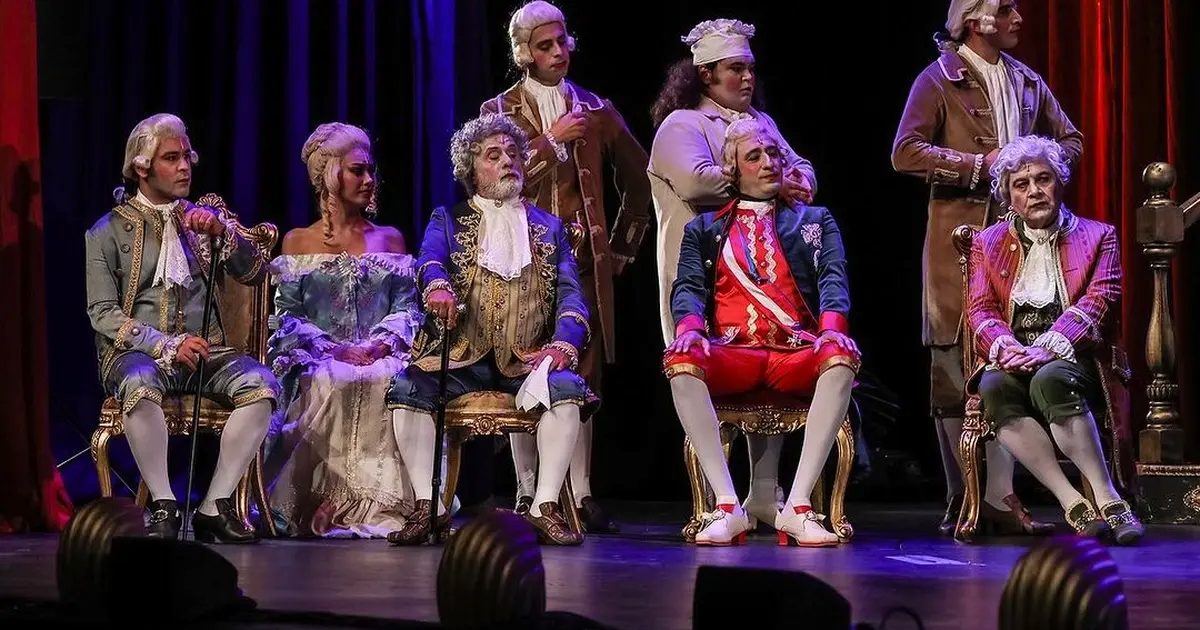 Amadeus Veda Turnesiyle Türkiye Sahnesine Son Veda: Mozart ve Salieri’nin Efsanesi Yeniden Başlıyor